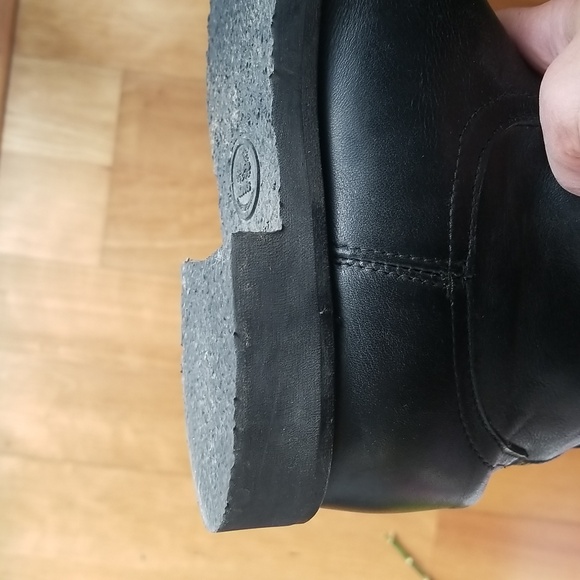 🇨🇦Roots Leather Boots- Back Zip- RARE - Picture 10 of 14